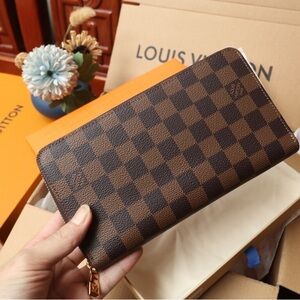 Stylish Louis Vuitton Wallet